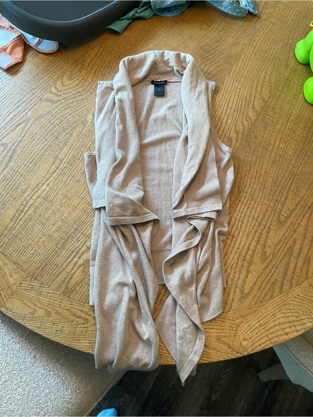 Ann Taylor sleeveless cardigan